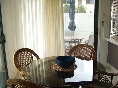 Koola Beach Apartments Bargara