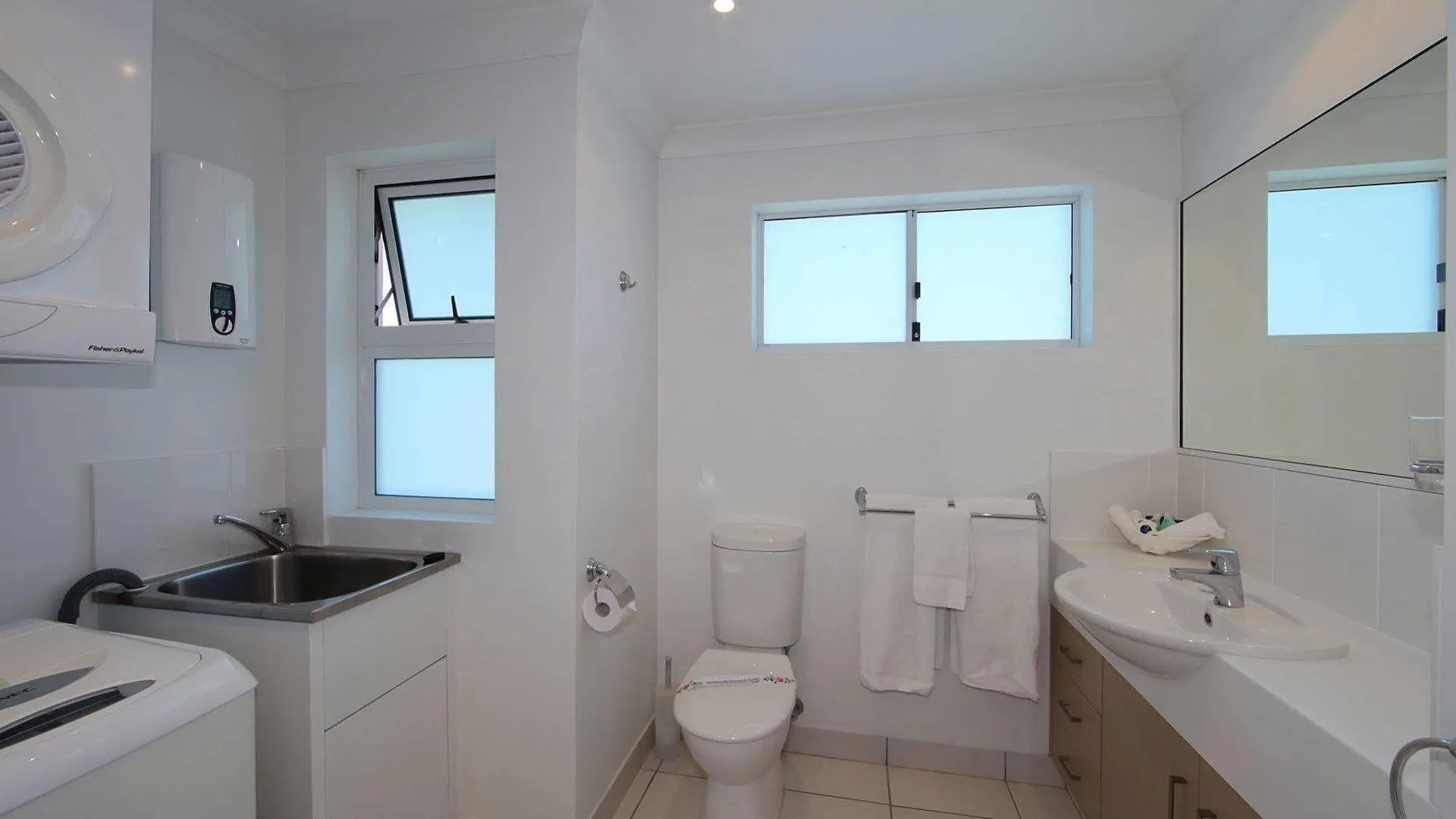 **** Aparthotel Koola Beach Apartments Bargara Australia